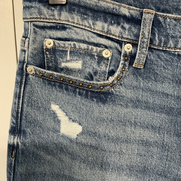 Lucky Legend - Picture 5 of 8